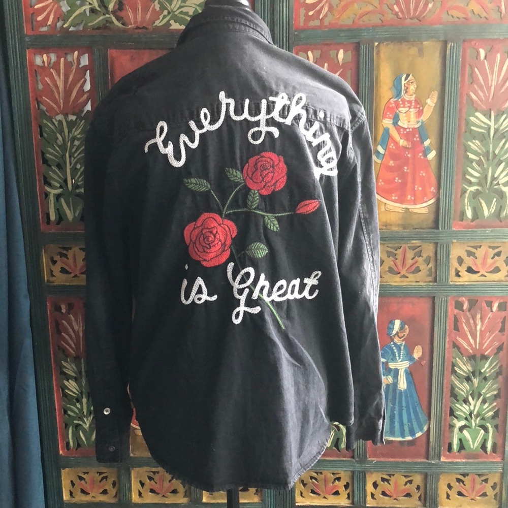 American Eagle Button Up w/ Embroidered Back